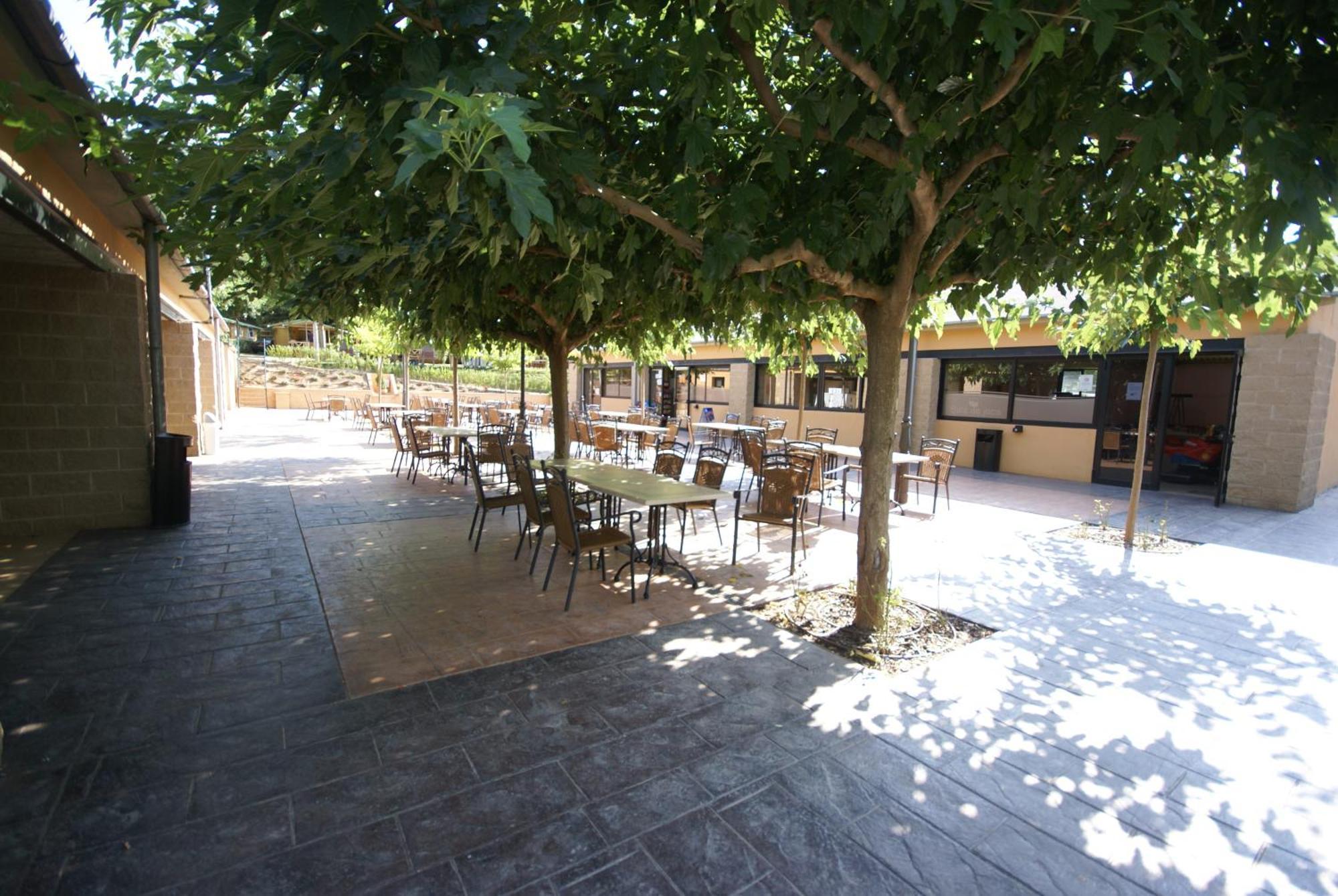 Camping Bassegoda Park Hotell Albanya Eksteriør bilde