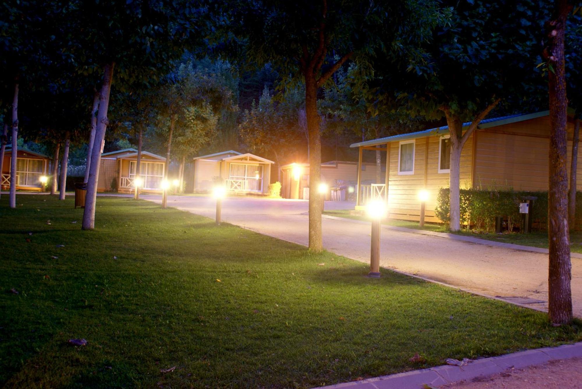 Camping Bassegoda Park Hotell Albanya Eksteriør bilde