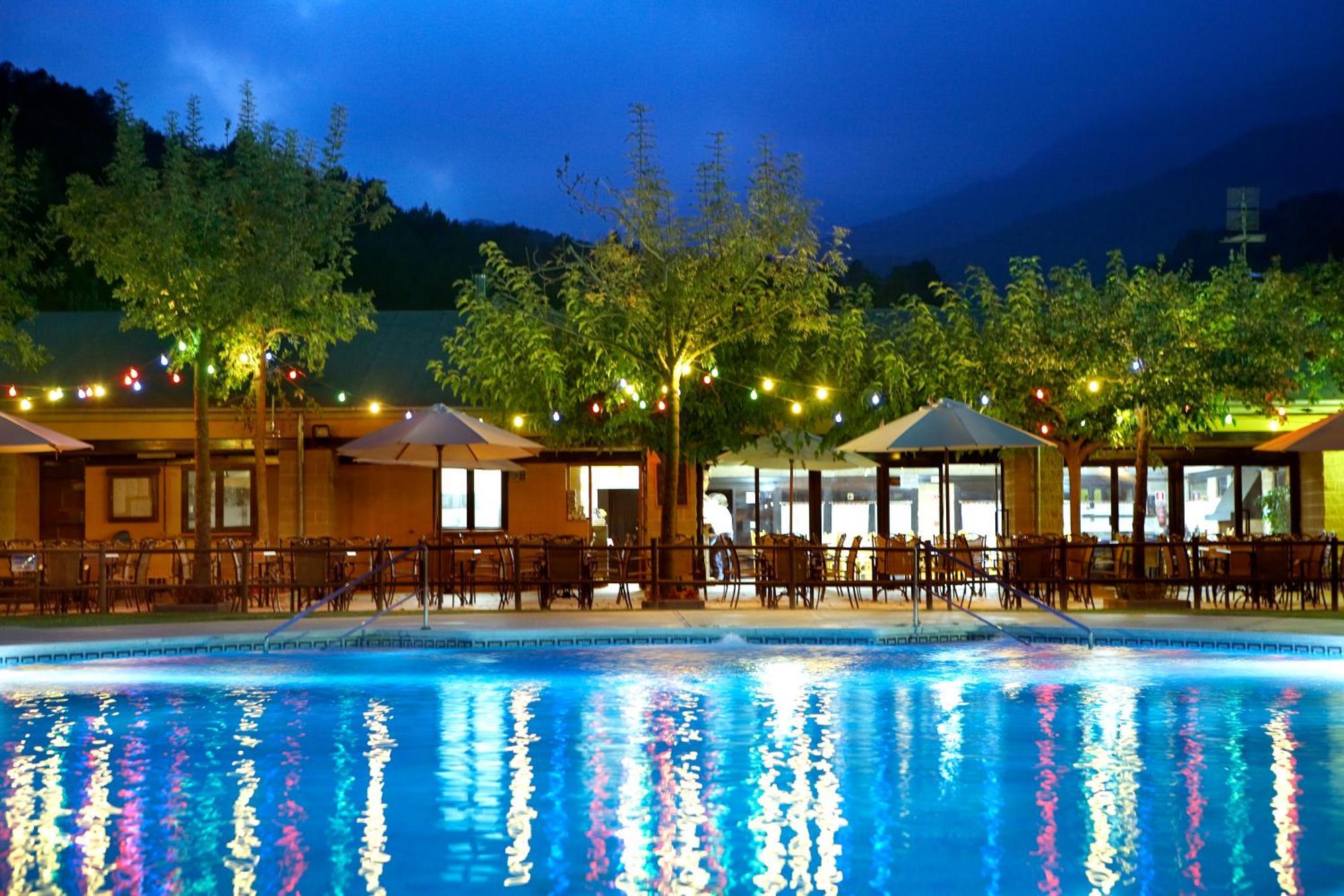 Camping Bassegoda Park Hotell Albanya Eksteriør bilde