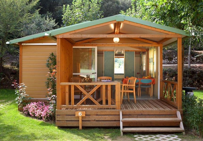 Camping Bassegoda Park Hotell Albanya Eksteriør bilde